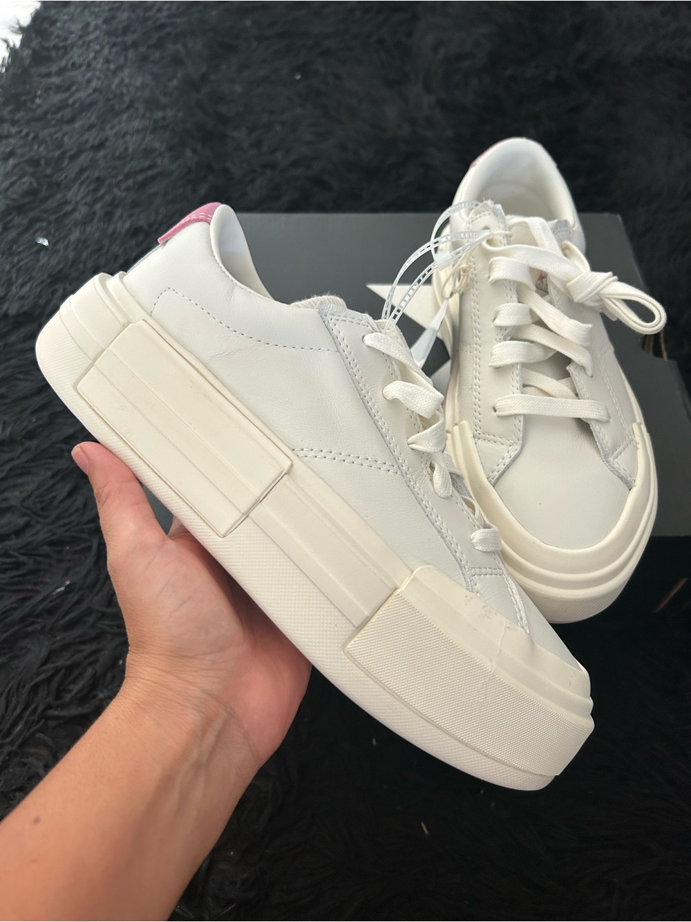 CONVERSE cruise leather platform low top shoes sneakers women’s 8 new